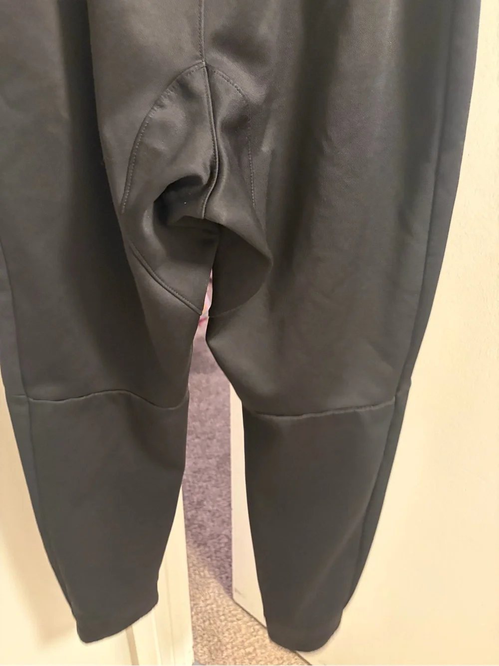 Nike Therma-Fit Black Sweatpants Joggers with White Swoosh